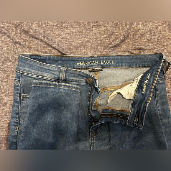 American Eagle Hi-Rise Jegging. Size 14 regular - Picture 4 of 5